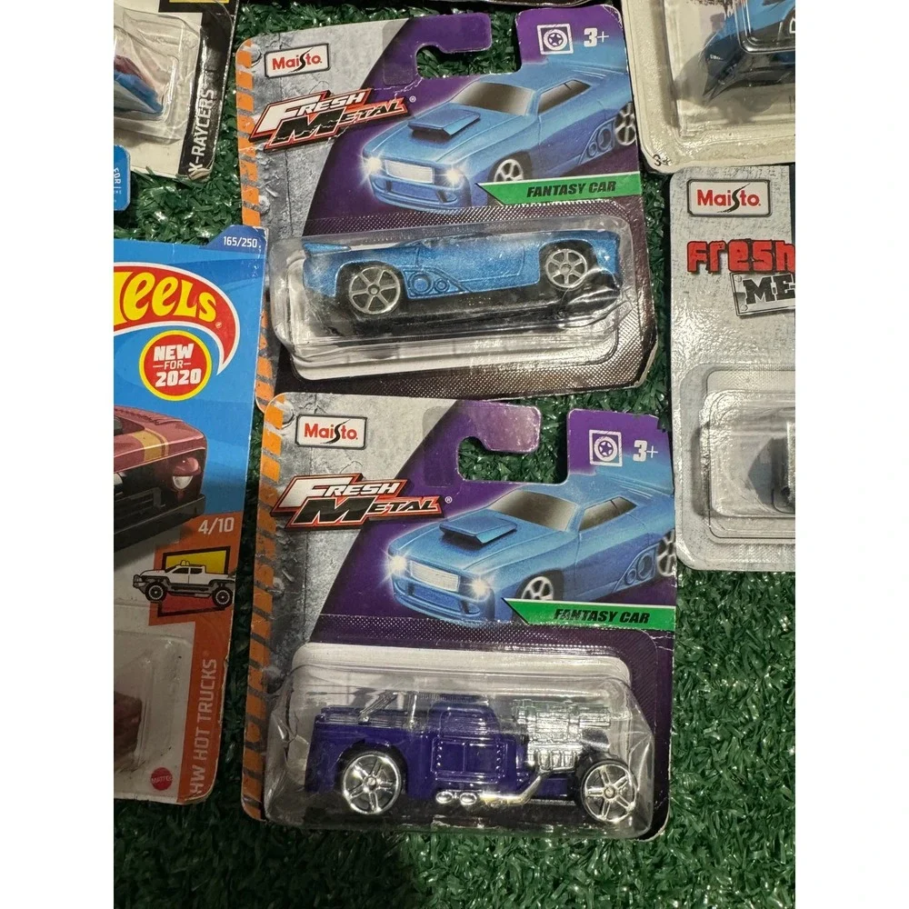 Hot Wheels Matchbox Maisto Diecast Car Lot 8pc VW Beetle Milk Truck Fantasy Cars